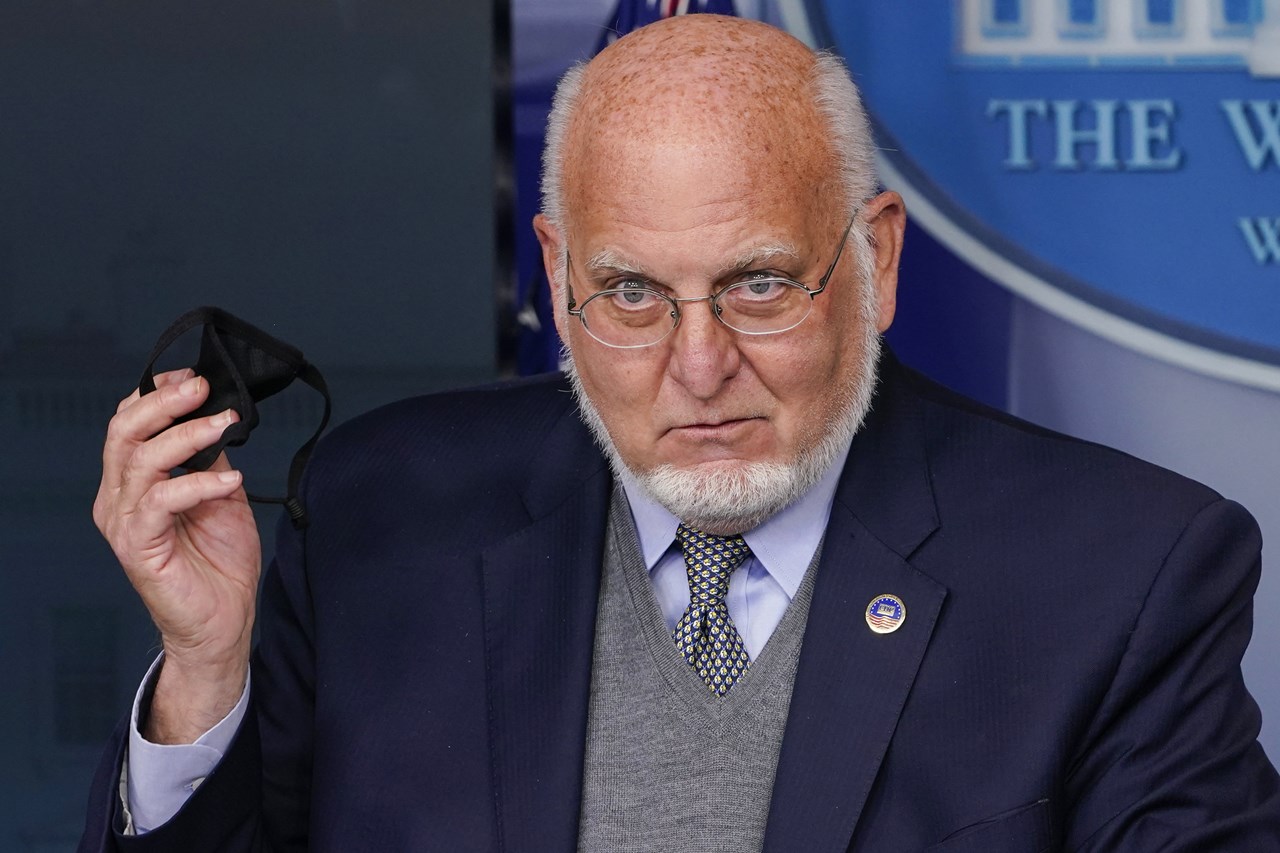 Ο Δρ Ρέντφιλντ σε συνέντευξη Τύπου τον Νοέμβριο