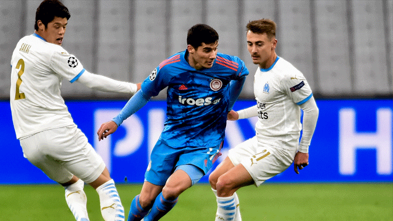 Ολυμπιακός: Υπογράφει νέο συμβολαιο ο Βρουσάι