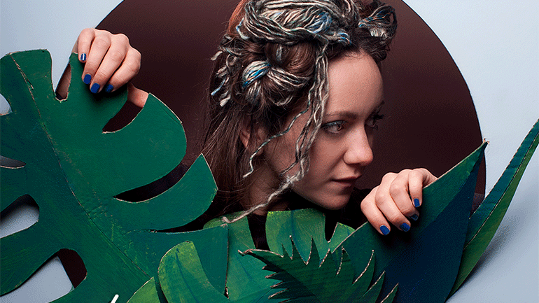 Danai Nielsen – «Lion Zion» – Δείτε το παραμυθένιο νέο video clip