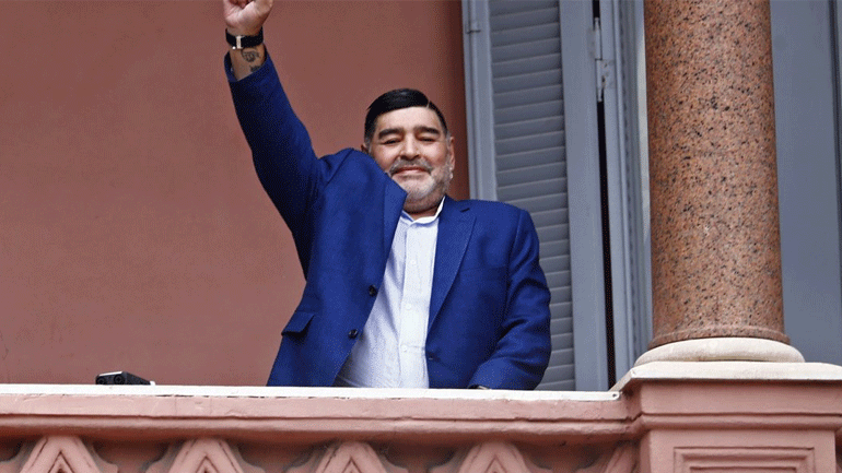 Corriere della Sera: «Η αίθουσα μπιλιάρδου το τελευταίο δωμάτιο του Μαραντόνα, με ένα στρώμα χωρίς σεντόνια»