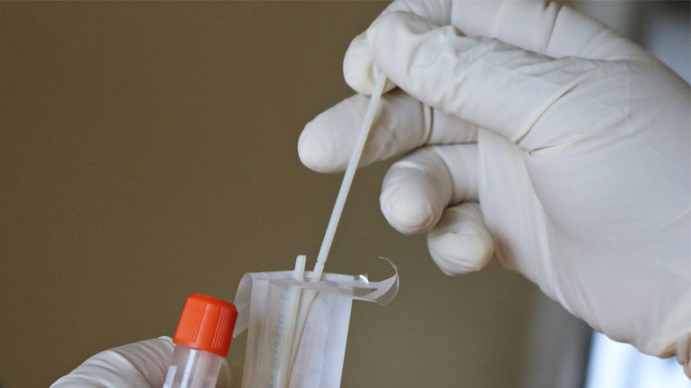 Επιταχύνονται οι διαδικασίες παντού στον κόσμο για τα εμβόλια κατά του Covid-19