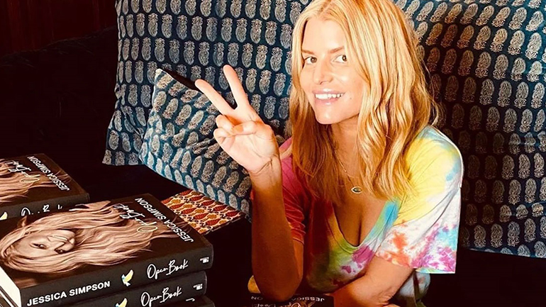 Η Jessica Simpson μιλάει για τη μάχη της με τη δυσλεξία