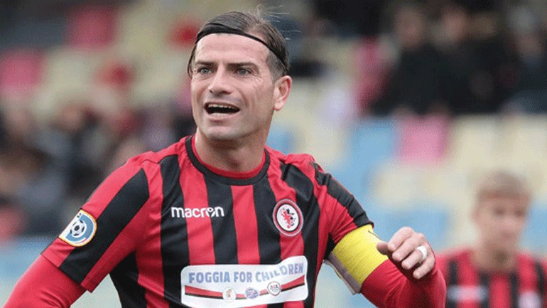 Ιταλία: Οπαδοί της Φότζια επιχείρησαν να κάψουν το σπίτι του αρχηγού της ομάδας τους!