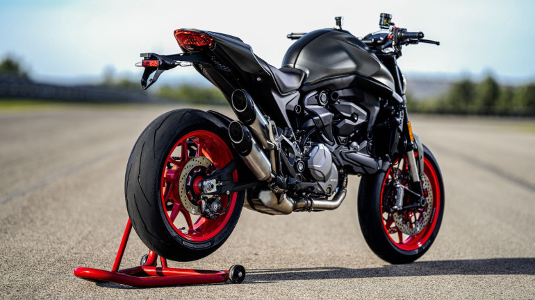 Χωρίς πλαίσιο χωροδικτύωμα και 18 κιλά ελαφρύτερο το νέο Ducati Monster