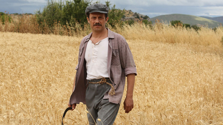 Κωνσταντίνος Δανίκας: Ο Φανούρης από τις «Άγριες Μέλισσες» μιλάει για την προσωπική του ζωή