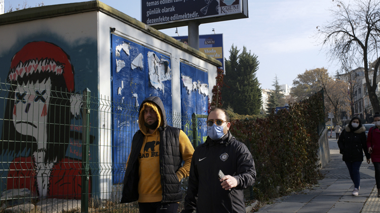 Ρώσοι δημοσιογράφοι συνελήφθησαν στην Τουρκία ενώ βιντεοσκοπούσαν εργοστάσιο drones