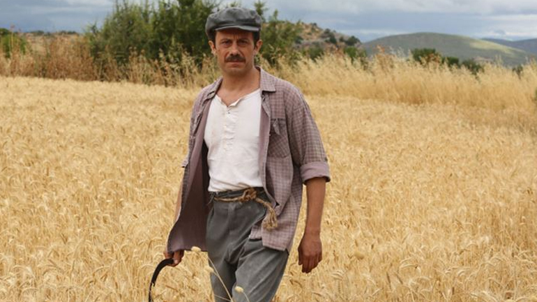 Κωνσταντίνος Δανίκας: Ο Φανούρης από τις «Άγριες Μέλισσες» μιλάει για την προσωπική του ζωή