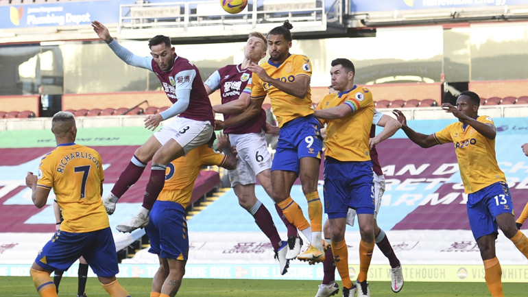 Αγγλία: «Κόλλησε» στο 1-1 με την Μπέρνλι η Έβερτον