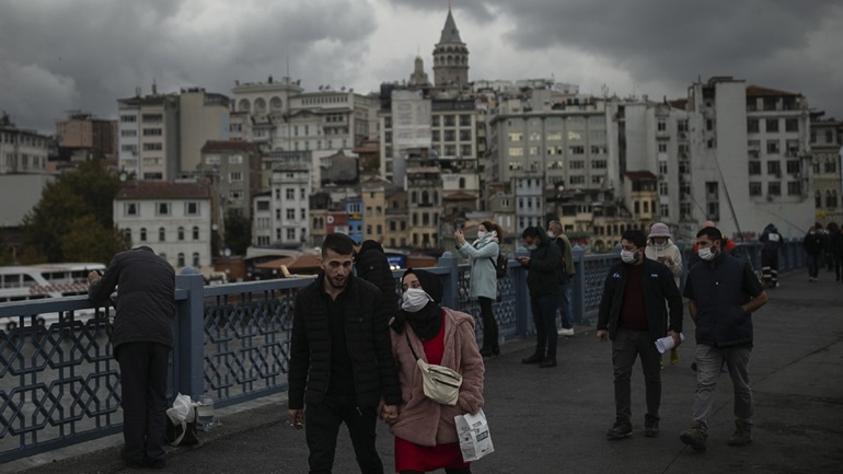 Η Τουρκία κατέγραψε 30.402 κρούσματα κορωνοϊού το τελευταίο 24ωρο