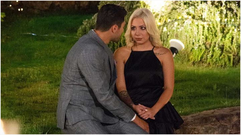 Η Εριέττα αποχώρησε από το «The Bachelor» Η Εριέττα αποχώρησε από το «The Bachelor»