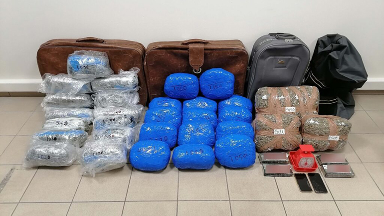 Θεσσαλονίκη: Χειροπέδες σε μέλη διεθνούς συμμορίας που διακινούσε ναρκωτικά από Τουρκία και Αλβανία