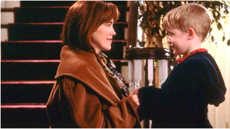 Η Catherine O’Hara αναβίωσε τη θρυλική σκηνή που συνειδητοποιεί ότι ξέχασε τον Κέβιν μόνο του στο σπίτι!