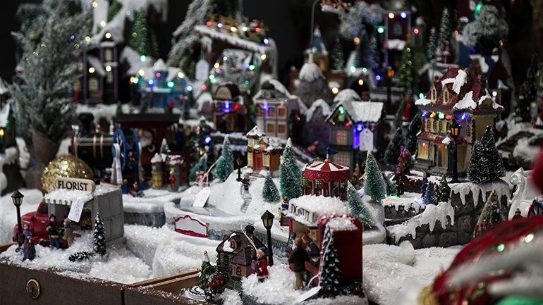 Ανοίγουν σήμερα Δευτέρα τα καταστήματα εποχικών ειδών – Τι πρέπει να γνωρίζουμε