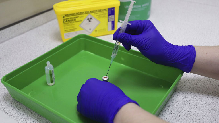 Τι γνωρίζουμε 10 μήνες μετά για τη θεραπεία της Covid-19;