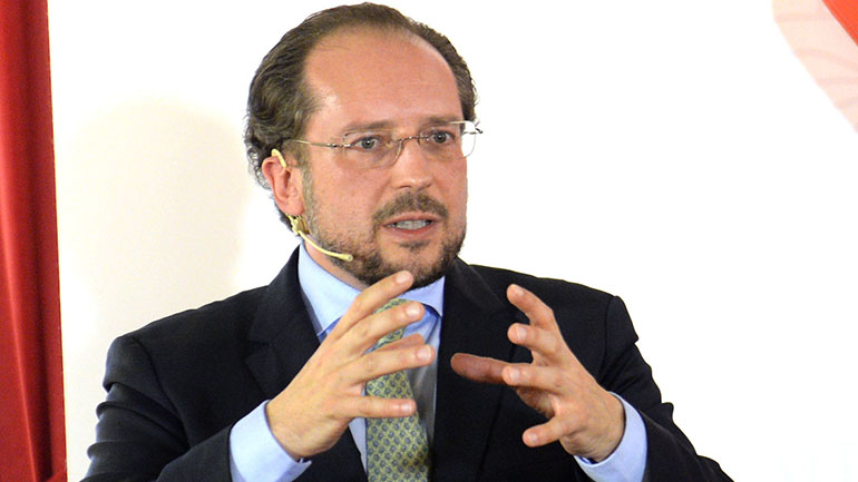 Η Αυστρία τάσσεται υπέρ της στενότερης παρακολούθησης των λαθρεμπόρων όπλων για τη Λιβύη