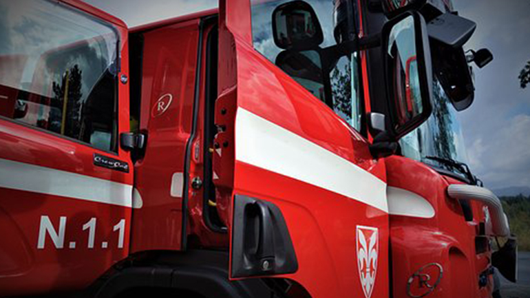 Ρωσία: Στις φλόγες 25οροφη πολυκατοικία στην πόλη Τζερζίνσκ