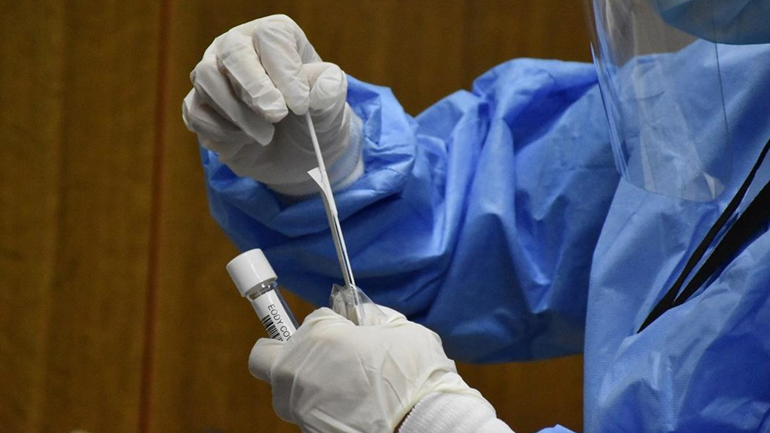 Εκδίδεται η ΚΥΑ για τις ανώτατες τιμές στα τεστ κορωνοϊού