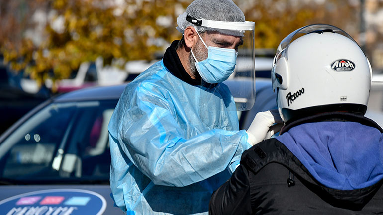 Πραγματοποιούνται rapid tests στα Χανιά