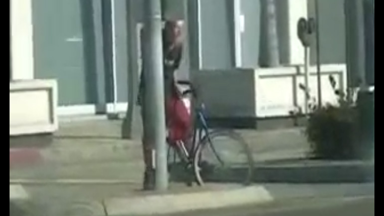 Ένας μεθυσμένος ποδηλάτης Ένας μεθυσμένος ποδηλάτης