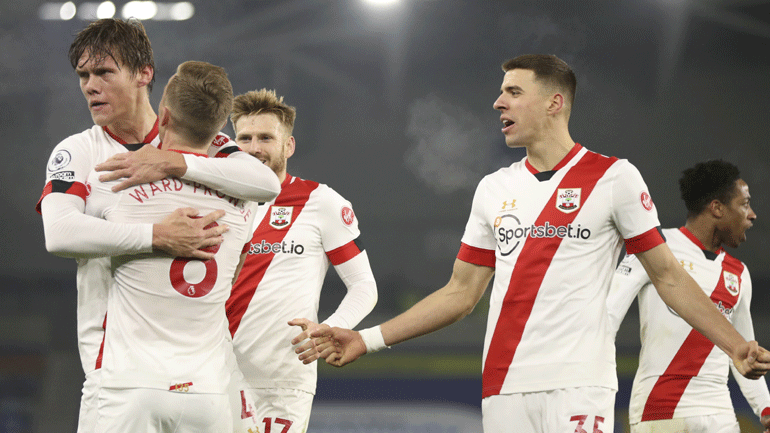 Αγγλία: «Διπλό» με ανατροπή για τη Σαουθάμπτον, 2-1 την Μπράιτον