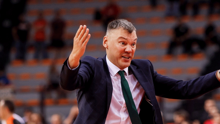 Γιασικεβίτσιους: «Ήταν καλύτερος σε όλους τους τομείς ο Ολυμπιακός»