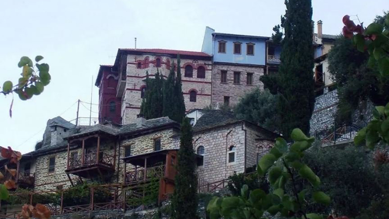 Σκήτη Αγίας Άννης – Άγιο Όρος: Η θαυματουργή εικόνα τα λείψανα και τα τάματα Σκήτη Αγίας Άννης – Άγιο Όρος: Η θαυματουργή εικόνα τα λείψανα και τα τάματα