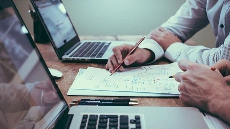 ΕΒΕΘ: Έλεγχος των επιχειρήσεων κατά τη διακίνηση αγαθών μέσω του διαδικτύου