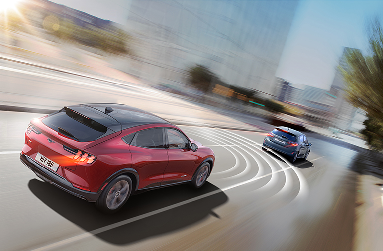 Φουλ από τεχνολογία θα έχει η Mustang Mach-E