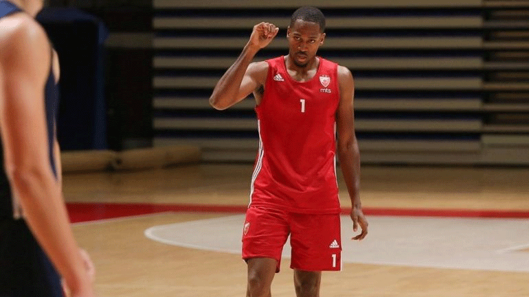 Μπάσκετ: Χωρίς τον Χολ ο Ερυθρός Αστέρας κόντρα στον Ολυμπιακό