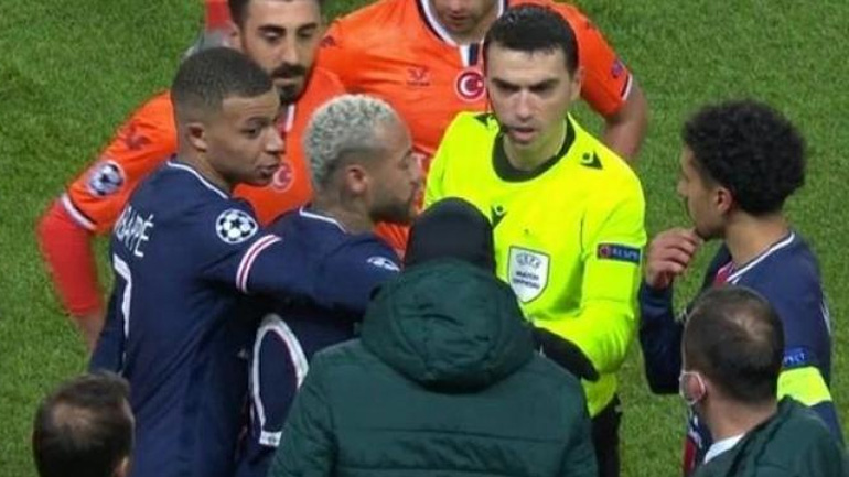 «Ο επόπτης αποκάλεσε νέγρο τον Γουεμπό»