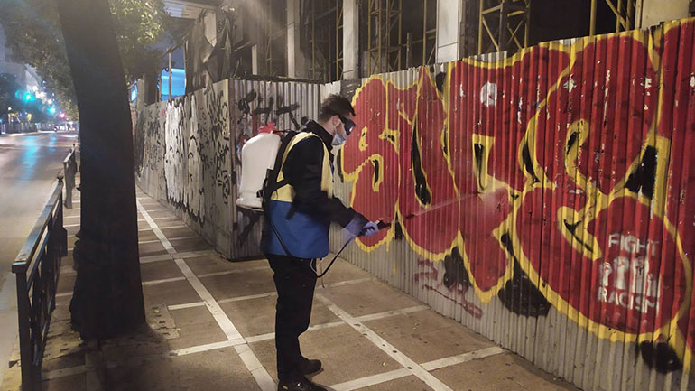 Η μεγαλύτερη επιχείρηση αντιγκράφιτι από τον Δήμο Αθηναίων