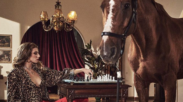 GNTM: Η μητέρα της Μαριαγάπης σχολιάζει τη σχέση της με τον Αιμιλιάνο