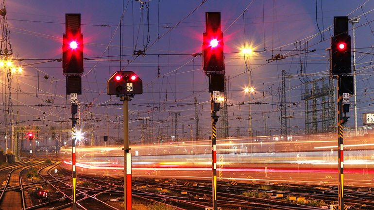 Διακόπτεται προσωρινά η σιδηροδρομική σύνδεση Ελβετίας-Ιταλίας λόγω κορωνοϊού
