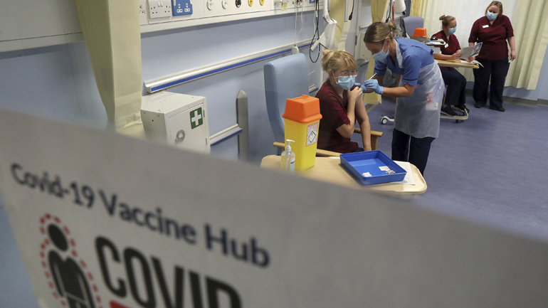 Covid-19: Ξεπέρασαν τους 62.500 οι θάνατοι στη Βρετανία