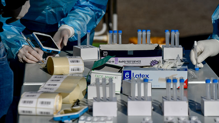 Σε ποιες περιοχές πραγματοποιεί σήμερα rapid tests ο ΕΟΔΥ