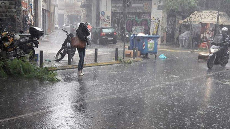 Κυκλοφοριακά προβλήματα στην Αττική λόγω της καταιγίδας Κυκλοφοριακά προβλήματα στην Αττική λόγω της καταιγίδας