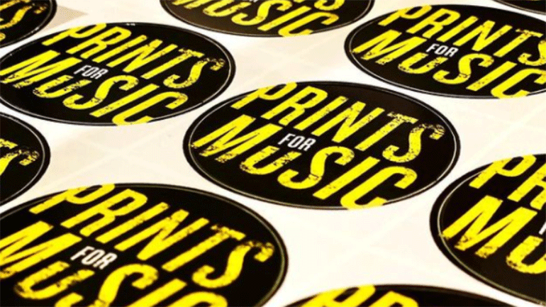 Prints For Music: Φωτογράφοι ενισχύουν εργαζόμενους σε συναυλίες