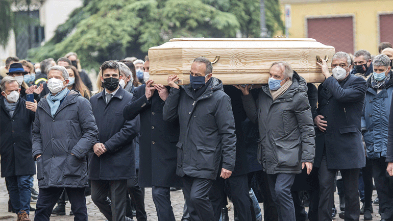 Ιταλία: Το «τελευταίο αντίο» στον Πάολο Ρόσι