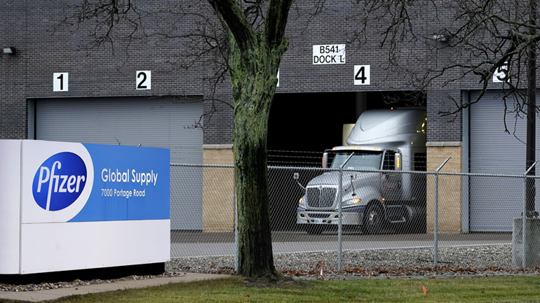 Ξεκίνησε η μεγαλύτερη επιχείρηση διανομής εμβολίου