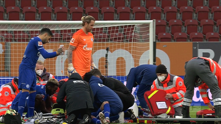 Σοκαριστικός τραυματισμός στο παιχνίδι Άουγκσμπουργκ-Σάλκε