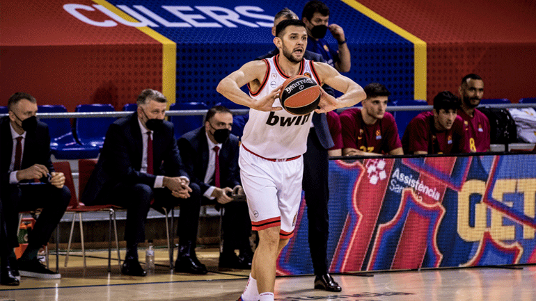 Ολυμπιακός: Εκτός προπόνησης λόγω γαστρεντερίτιδας ο Παπανικολάου