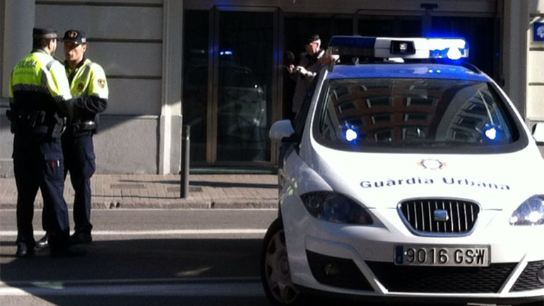 Ισπανία: Συνελήφθησαν δύο άνδρες που πουλούσαν ναρκωτικά για να χρηματοδοτήσουν φυλετικό πόλεμο