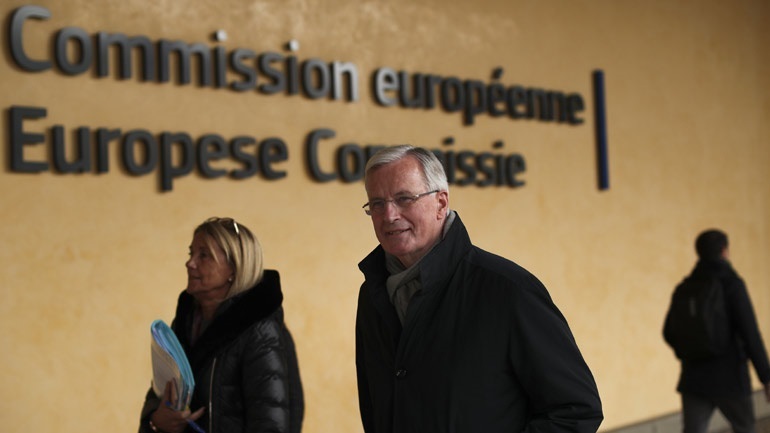 Brexit-Μπαρνιέ: Συνεχίζει να είναι δυνατή μια εμπορική συμφωνία με τη Βρετανία