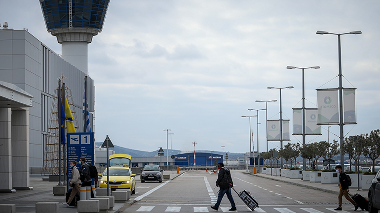 Παρατείνεται η οδηγία για τις πτήσεις έως 7 Ιανουαρίου – Νέα αεροπορική notam για 3ήμερη καραντίνα Παρατείνεται η οδηγία για τις πτήσεις έως 7 Ιανουαρίου – Νέα αεροπορική notam για 3ήμερη καραντίνα