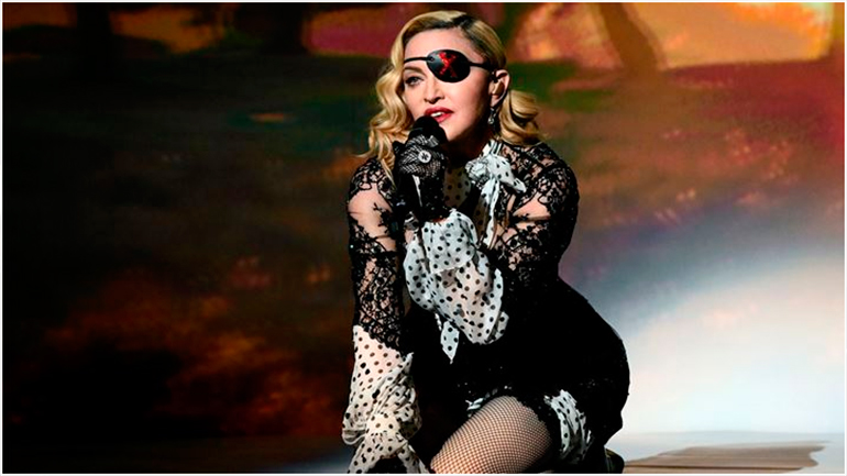 Η Madonna μόλις έκανε στα 62 της το πρώτο της τατουάζ – Τι συμβολίζει;