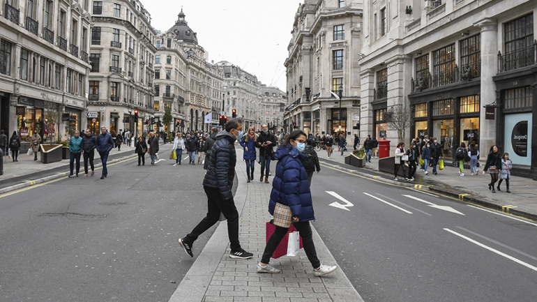 Κορωνοϊός: Νέα μετάλλαξη εντοπίστηκε στην Αγγλία