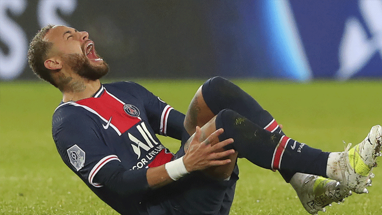 Έξαλλος ο πατέρας του Νεϊμάρ: «Μέχρι πότε θα συμβαίνει αυτό;»