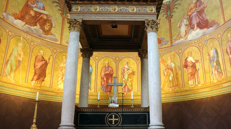 Πρόστιμο σε ναό του Κορωπίου λόγω μη τήρησης των περιοριστικών μέτρων