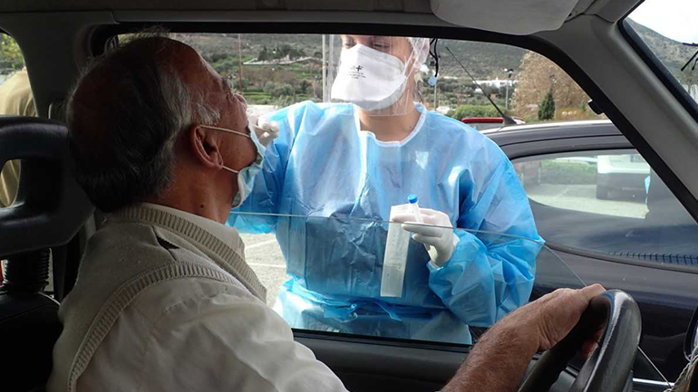 Σε 2.361 rapid test στη χώρα βρέθηκαν 33 κρούσματα Covid-19