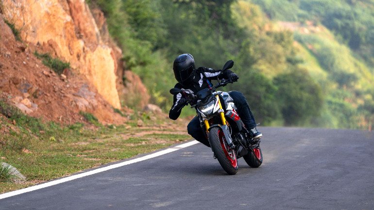 Με Euro5 κινητήρα το νέο BMW G310R